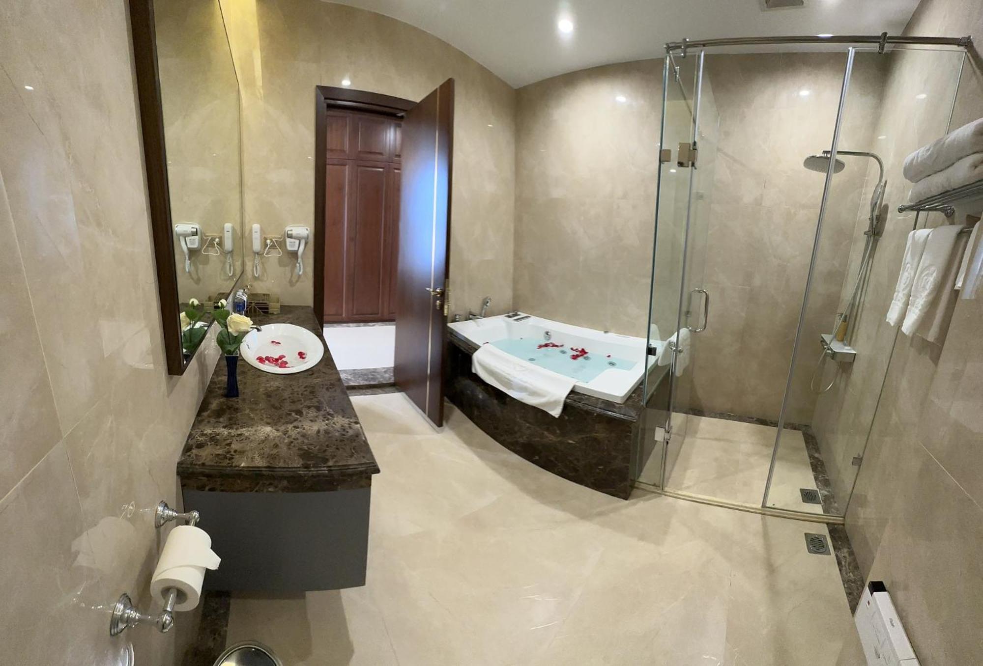 Kinh Bac Palace Hotel Bắc Ninh Exterior foto